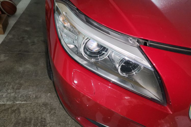 宝马Z4 2013款 sDrive20i领先型车身外观8