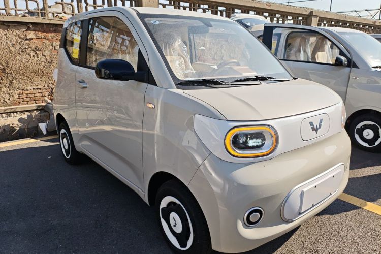 五菱汽车 宏光MINIEV 2024款 第三代 215km 青春版车身外观3