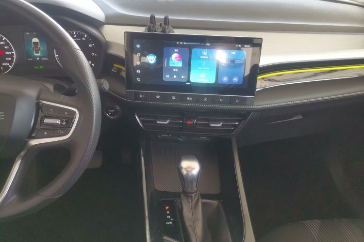 荣威i5 2021款 1.5L CVT铂金版中控内饰16