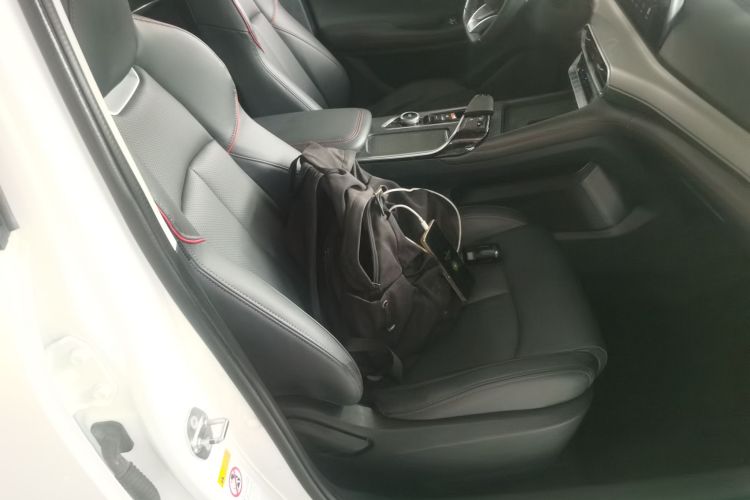 长安UNI-T 2020款 1.5T 尊贵型局部细节41