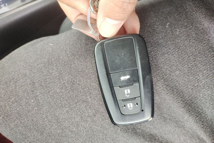 丰田 卡罗拉 2021款 1.2T S-CVT 精英版中控内饰7001