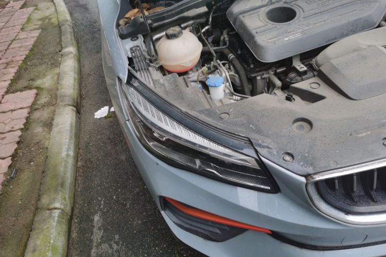 吉利汽车 帝豪S 2022款 1.4T CVT跨界玩家版车身外观8