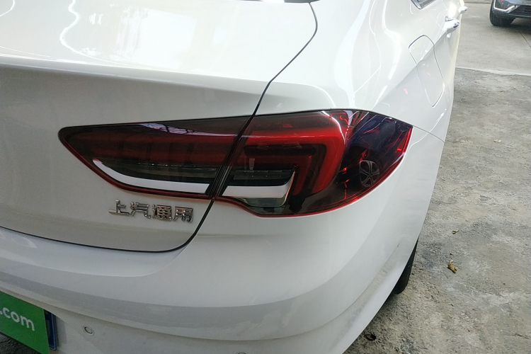 别克 君威 2020款 552T 精英型车身外观6006