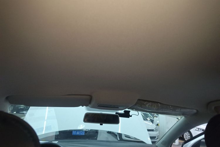 大众 Polo 2016款 1.4L 手动风尚型中控内饰22