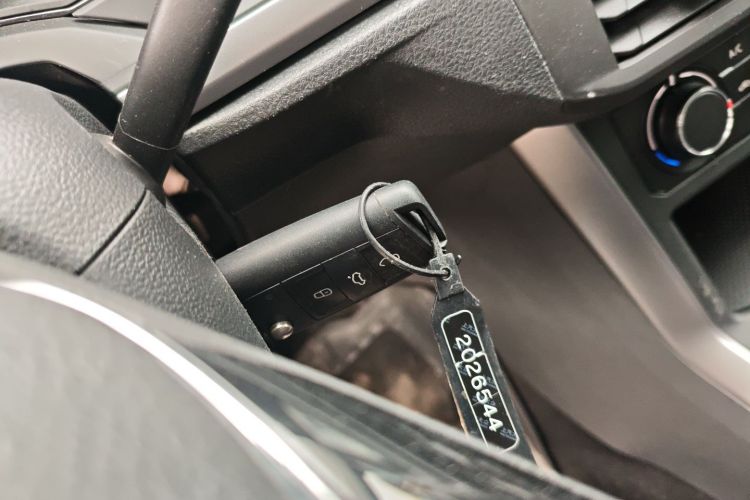 大众 Polo 2019款 Plus 1.5L 自动全景乐享版中控内饰7001