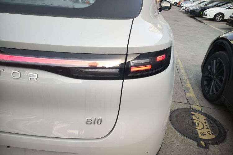 零跑汽车 零跑B10 2025款 510悦享版车身外观6006