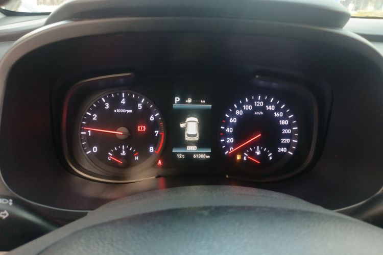 北京现代ix35 2018款 2.0L 自动两驱智勇·畅享版中控内饰14