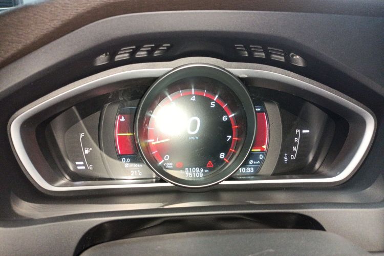 沃尔沃V40 2016款 T3 智逸版中控内饰14