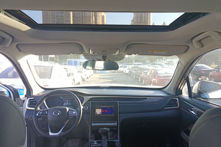 广汽传祺 传祺GS5 2019款 235T 自动精英版中控内饰22