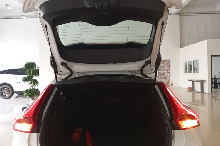 沃尔沃V40 2015款 1.6T 智雅版局部细节23