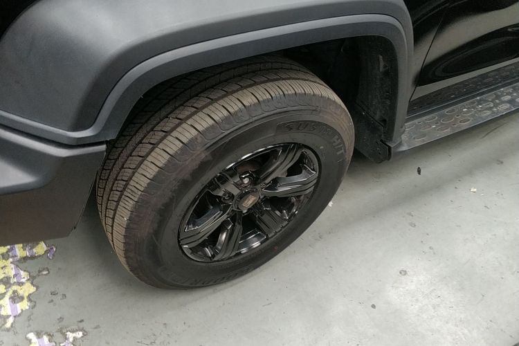 坦克300 2023款 越野版 2.0T 挑战者车身外观6001