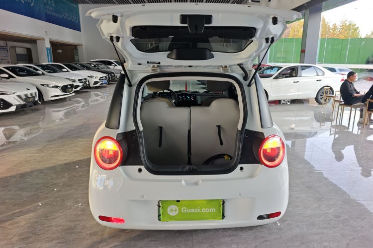 长安启源 长安Lumin 2023款 301km 蜜沁款机舱底盘23