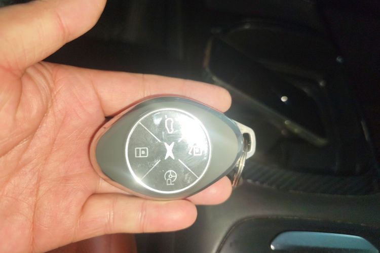 小鹏P7 2020款 670E中控内饰7001