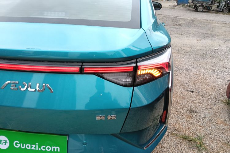 东风风神 奕炫 2020款 230T 自动炫目赛道版车身外观9