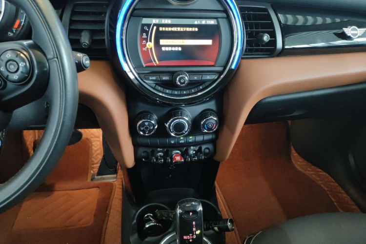 MINI 2019款 1.5T ONE PLUS局部细节16