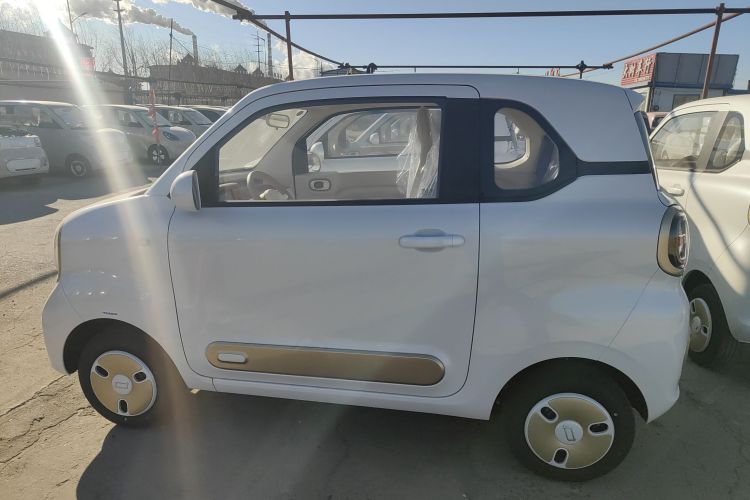 奔腾小马 2026款 222km 萌趣马 Plus车身外观4