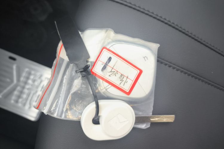 宝骏悦也Plus 2026款 301km旗舰版中控内饰7001