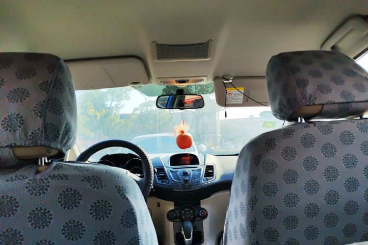 福特 嘉年华 2013款 三厢 1.5L 自动时尚型中控内饰22