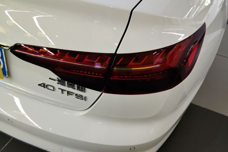 奥迪A4L 2022款 40 TFSI 时尚动感型车身外观9