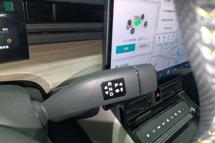 捷途山海L6 2024款 1.5TD DHT ULTRA中控内饰18