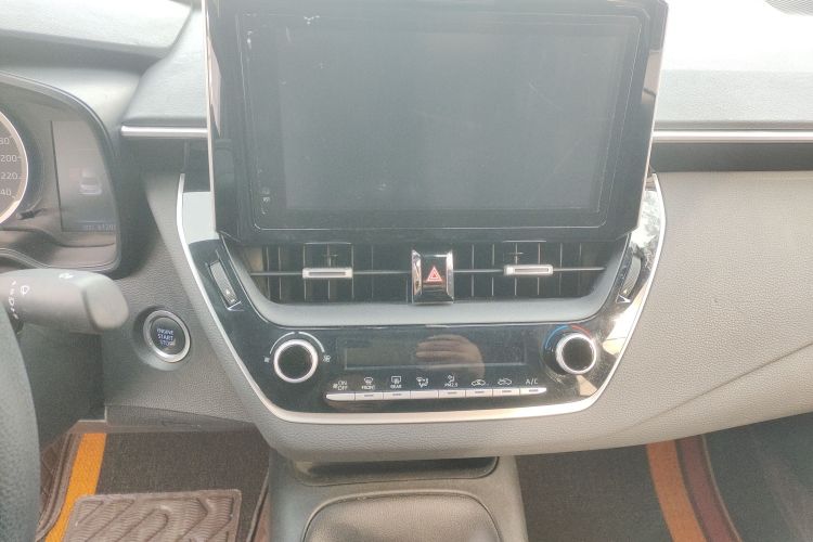 丰田 雷凌 2021款 185T CVT豪华版中控内饰16