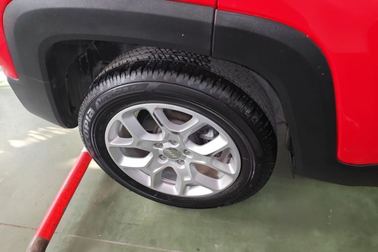 Jeep 自由侠 2016款 1.4T 自动高能版车身外观6004