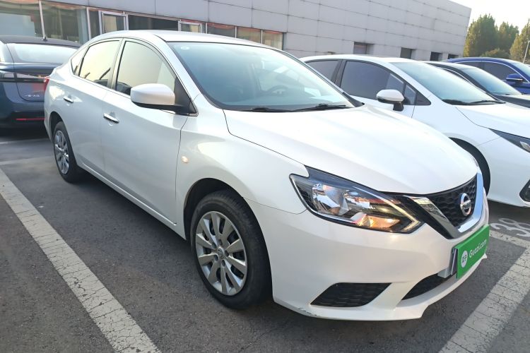 日产 轩逸 2021款 经典 1.6XE CVT舒适版车身外观3