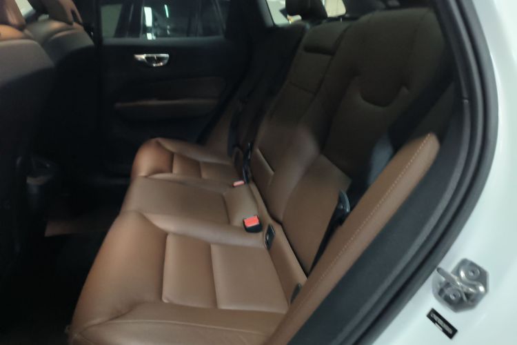 沃尔沃XC60 2020款 T5 四驱智远豪华版中控内饰21