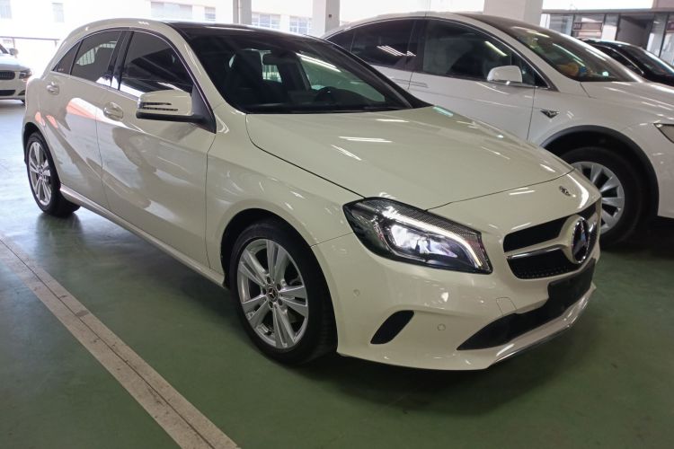 奔驰A级(进口) 2018款 A 200 动感型车身外观6002