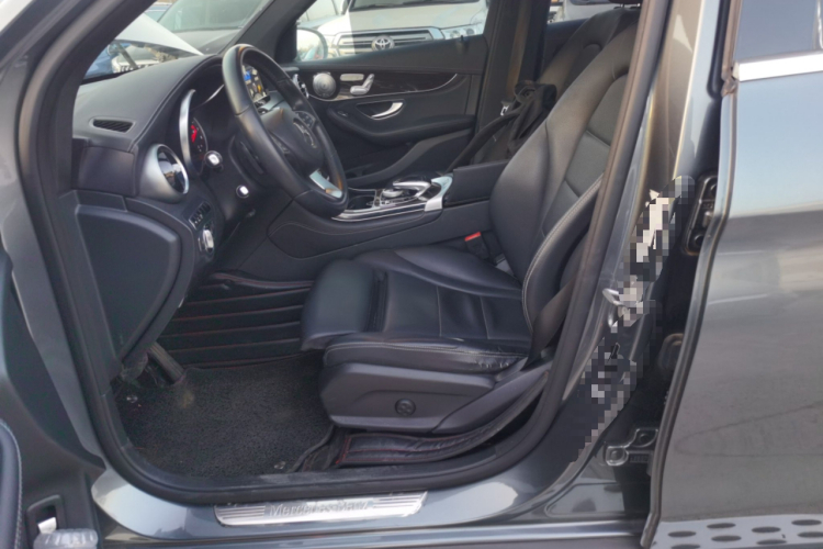 奔驰GLC 2016款 GLC 260 4MATIC 豪华型中控内饰19