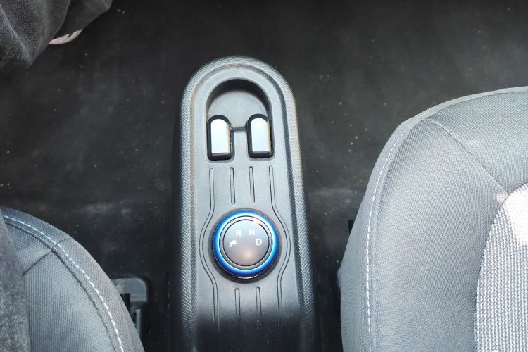 五菱汽车 宏光MINIEV 2022款 自在款 磷酸铁锂中控内饰18