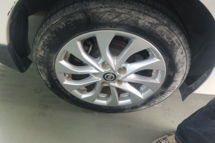 日产 轩逸 2016款 1.6XL  CVT尊享版车身外观6002