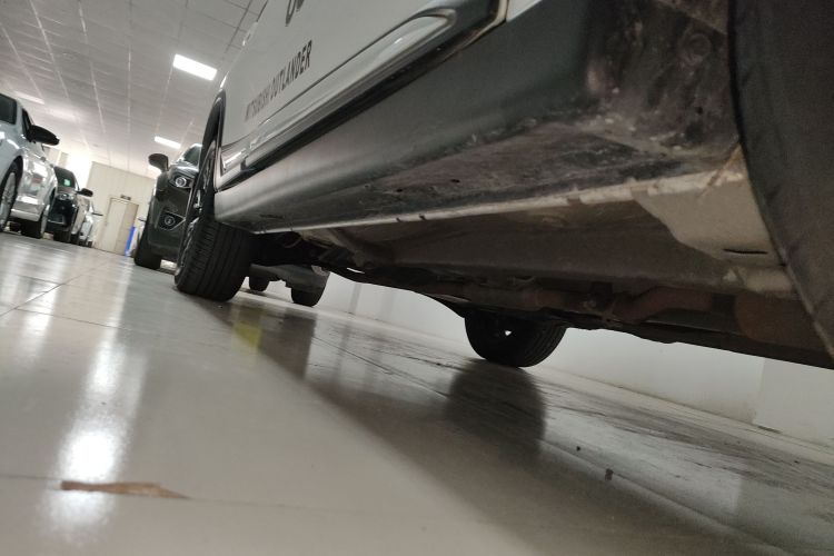 三菱 欧蓝德 2020款 2.0L 两驱畅行版 5座局部细节9001