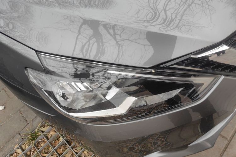 日产 轩逸 2024款 经典 1.6XE CVT舒适版车身外观8