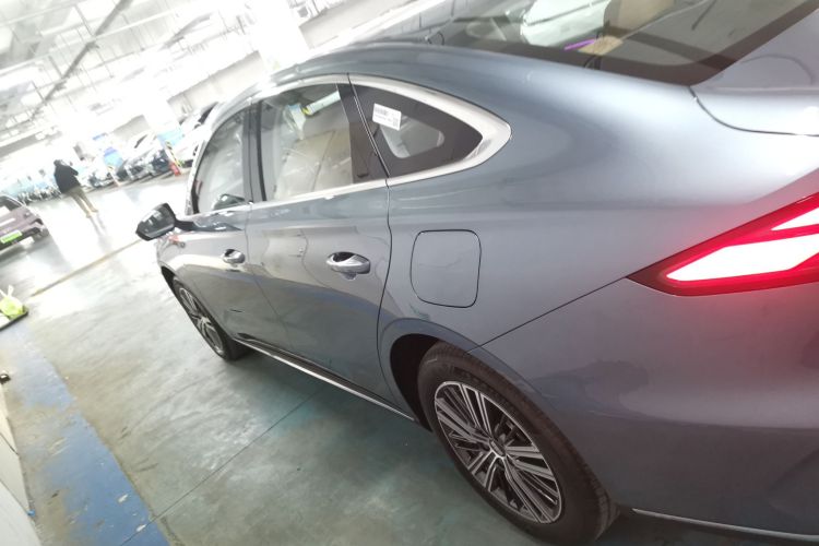 吉利银河 银河星耀6 2026款 125km探索+版车身外观6003