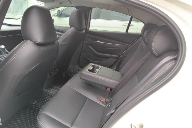 马自达3 昂克赛拉 2021款 2.0L 自动质炫版中控内饰21