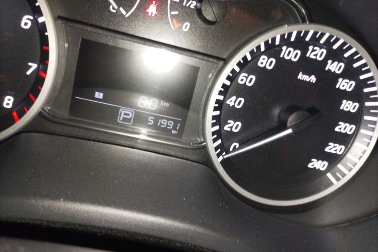 日产 轩逸 2022款 经典 1.6XE CVT舒适版中控内饰15