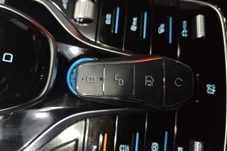 比亚迪 秦PLUS 2023款 冠军版 EV 510KM领先型中控内饰11