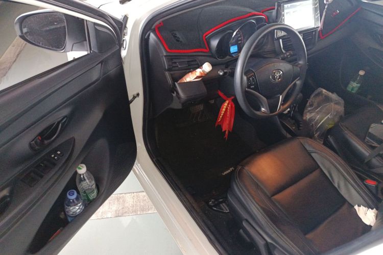 丰田 威驰FS 2021款 1.5L CVT锋驰版中控内饰7003