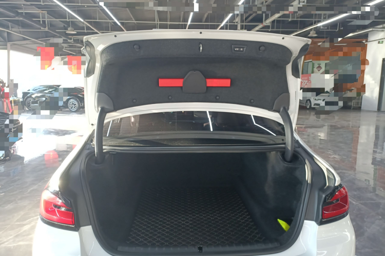 宝马5系 2023款 530Li 领先型 豪华套装局部细节23