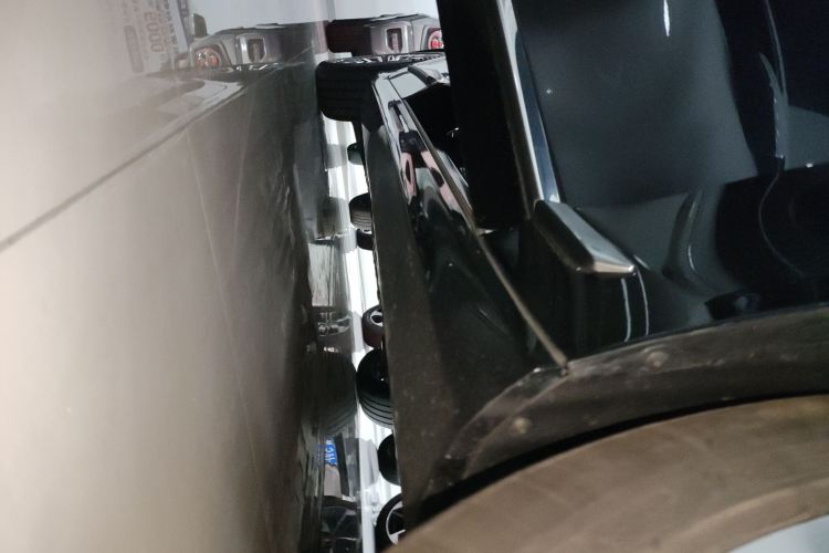 沃尔沃S90 2025款 B5 智逸豪华版局部细节9001