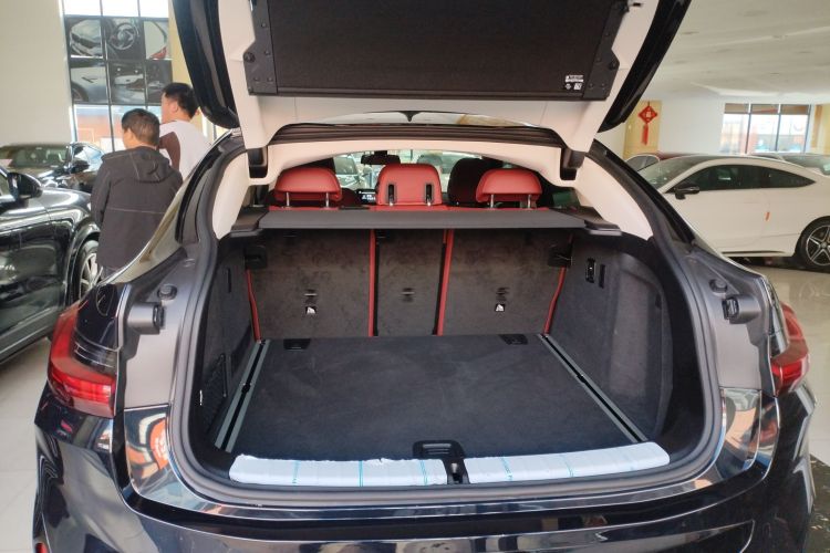 宝马X4 2022款 xDrive 25i M运动套装局部细节23