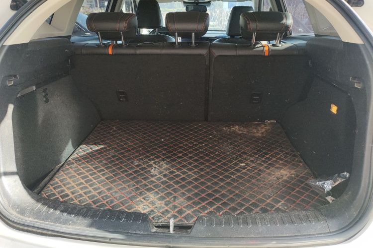 哈弗F7 2021款 2.0T 两驱i动机舱底盘23