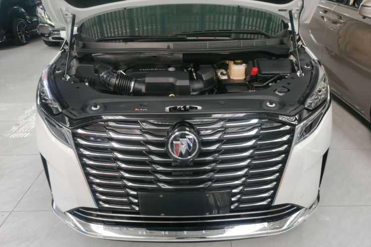 别克GL8 2023款 ES陆尊 尊享型机舱底盘24