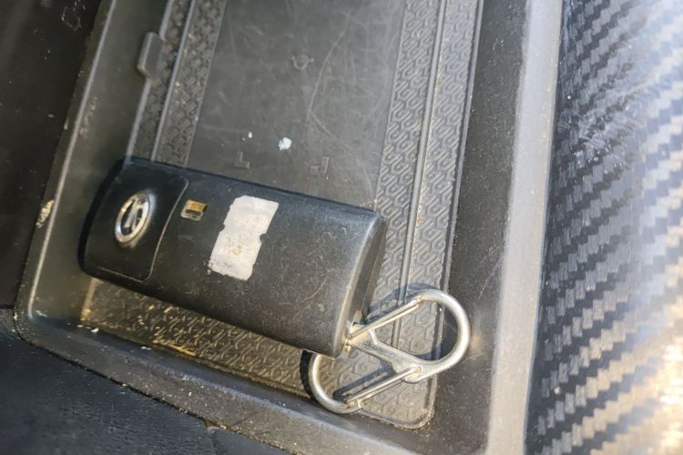 广汽传祺 传祺GS8 2017款 320T 两驱豪华智联版（七座）中控内饰11