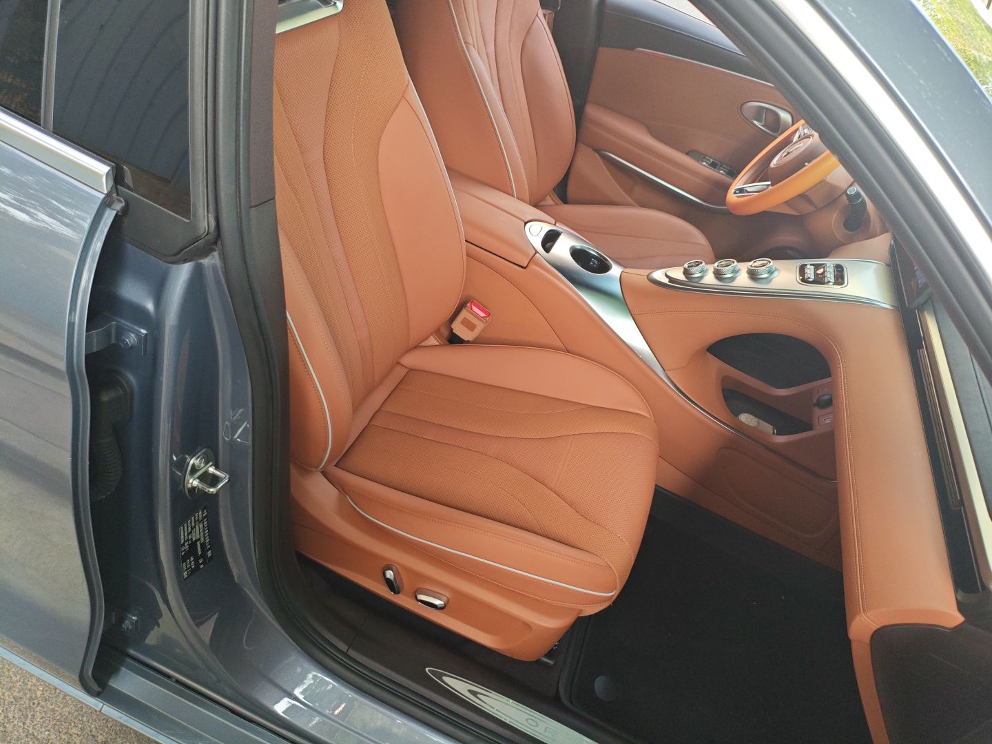 欧拉闪电猫 2022款 555km 尊贵版