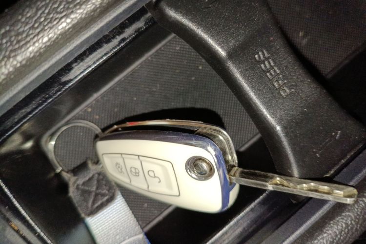 福特 福克斯 2018款 两厢经典 EcoBoost 180 自动精英型中控内饰7001