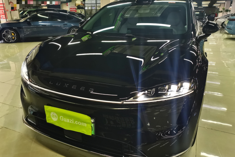 鸿蒙智行 智界R7 2025款 增程 251km Max车身外观6001