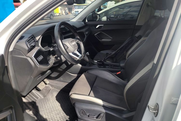 奥迪Q3 2021款 35 TFSI 时尚动感型局部细节19