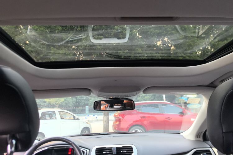 福特 蒙迪欧 2013款 2.0L GTDi200时尚型中控内饰22